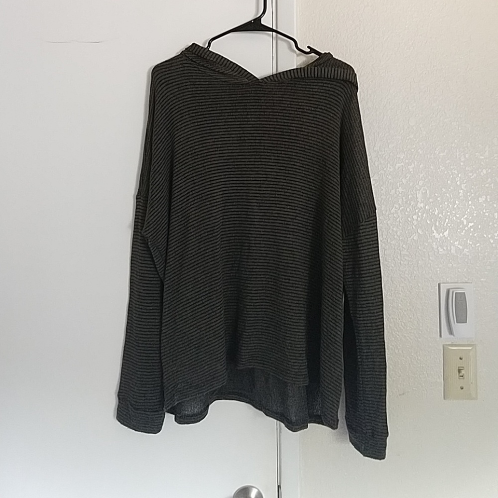 Forever 21 Green and Black hoodie
